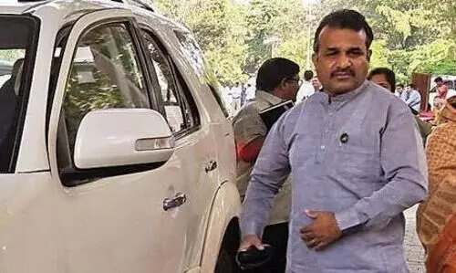 മഹാരാഷ്​ട്രയിൽ മന്ത്രി ബാലസാഹേബ് പാട്ടീലിന്​ കോവിഡ്​