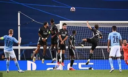 ചാമ്പ്യൻസ്​ ലീഗിൽ നിന്ന്​ മാഞ്ചസ്​റ്റർ സിറ്റിയും പുറത്ത്​