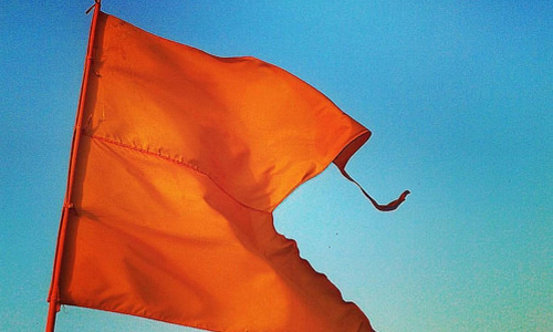 ദേശീയ പതാകയെ അപമാനിച്ചതിന് ആർ. എസ്. എസുകാർക്കെതിരെ കേസ്​