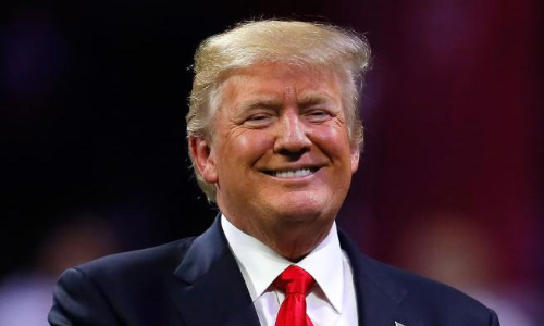 വളരെ പ്രധാനപ്പെട്ട ഒരു വ്യക്തിക്ക് താൻ മാപ്പു നൽകും; എന്നാൽ, അത് സ്നോഡൻ ആവില്ല -ട്രംപ്