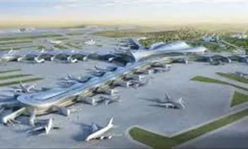 ഐ.സി.എ അനുമതി ഇല്ലാതെ എത്തിയ അഞ്ച്​ മലയാളികൾ അബൂദബി വിമാനത്താവളത്തിൽ കുടുങ്ങി