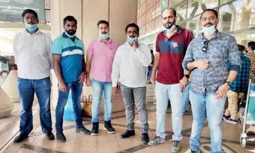 തി​രു​വ​ന​ന്ത​പു​രം ഒ.​ഐ.​സി.​സി ചാ​ർ​ട്ട​ർ വി​മാ​ന​മൊ​രു​ക്കി