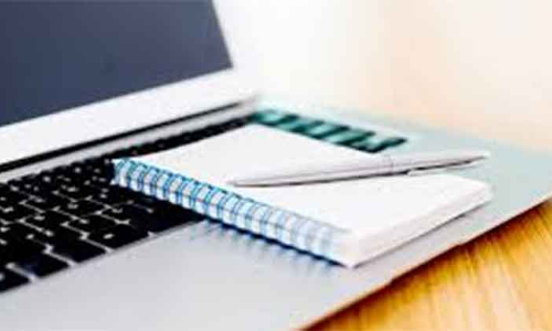 ഓൺലൈൻ ക്ലാസുകളിൽ അറബിക് ആരംഭിക്കാത്തതിൽ പ്രതിഷേധം