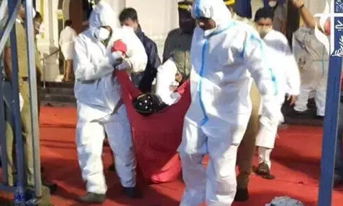 മുളന്തുരുത്തി പള്ളി ഏറ്റെടുത്തു; പ്രതിഷേധിച്ച 500 പേർ അറസ്​റ്റിൽ