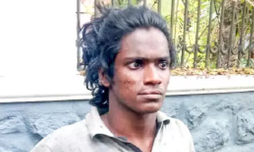 ബൈക്കിൽ കറങ്ങി സ്ത്രീകളെ ഉപദ്രവിക്കുന്ന യുവാവിനെ പിടികൂടി