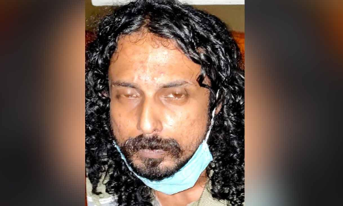 പി​താ​വി​നെ വെ​ട്ടി​പ്പ​രി​ക്കേ​ൽ​പി​ച്ചു