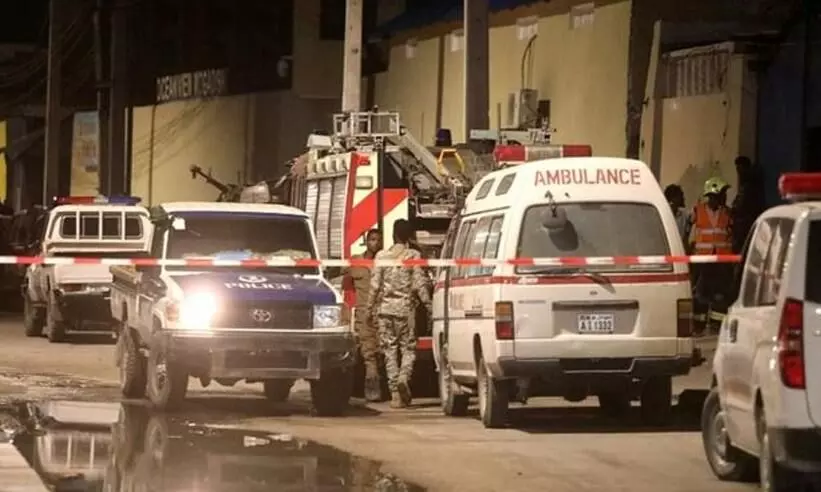 സൊമാലിയയില് ഹോട്ടലില് ആക്രമണം; 17 മരണം സൊമാലിയയില് ഹോട്ടലില് ആക്രമണം; 17 മരണം