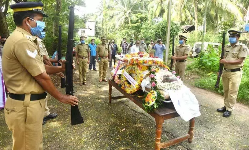 ദൈവം ഭൂമിയിലേക്കയച്ച ചാരൻ