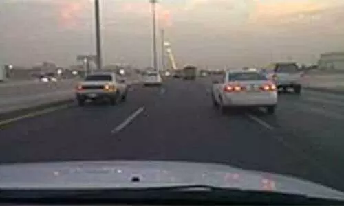 അതിവേഗ പാതകൾ മുറിച്ചുകടക്കുന്നത്​ കുറ്റകരം