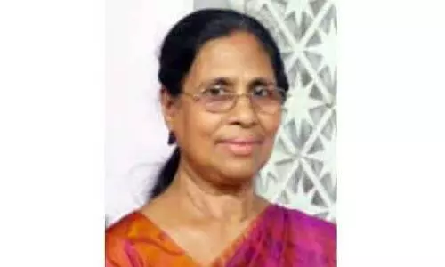 കോ​​വി​​ഡി​​നെ തോ​​ൽ​​പി​​ച്ച റീ​​ത്ത നാ​​ട​​ണ​​യു​​ന്നു