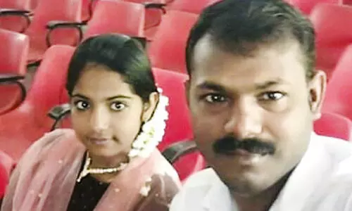 അവസാന നാളുകളിൽ എല്ലാ വരികൾക്കും വേദനയുടെ രുചിയുണ്ടായിരുന്നു; മകളുടെ കുറിപ്പുകൾ ഷാഫിക്ക്​ പുസ്​തകമാക്കണം