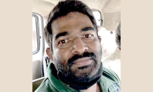 അരലക്ഷം രൂപ കൈക്കൂലി വാങ്ങി: വില്ലേജ് ഫീൽഡ് അസിസ്​റ്റൻറ് വിജിലൻസ് പിടിയിൽ