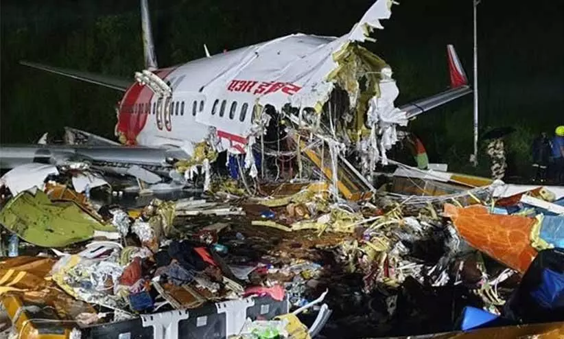 കരിപ്പൂർ വിമാന അപകടത്തിൽ രക്ഷാപ്രവർത്തനം നടത്തിയ 10 പേർക്ക് കോവിഡ്