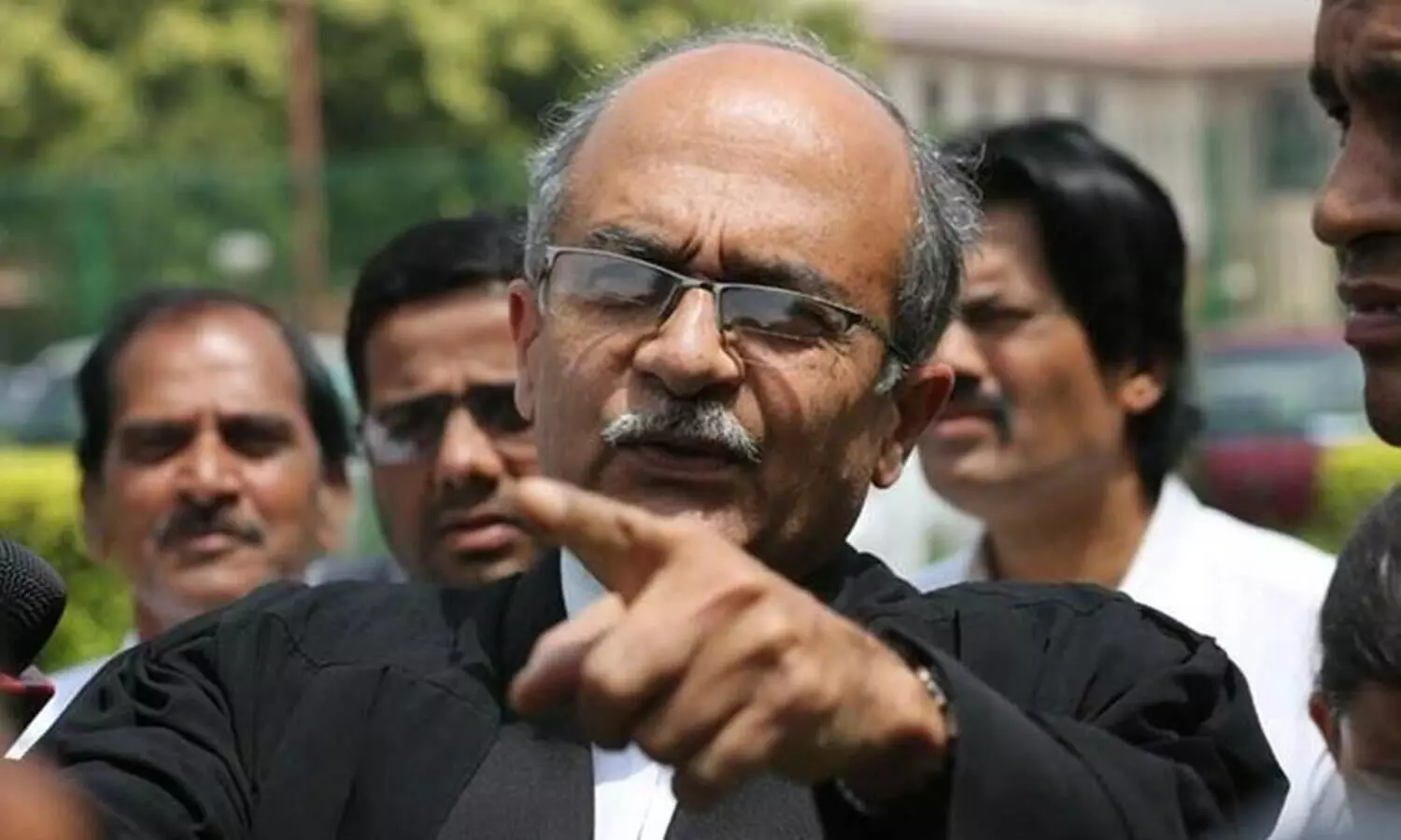 പ്രശാന്ത് ഭൂഷണെതിരായ കോടതിയലക്ഷ്യ കേസിൽ സുപ്രീംകോടതി വിധി തിങ്കളാഴ്ച