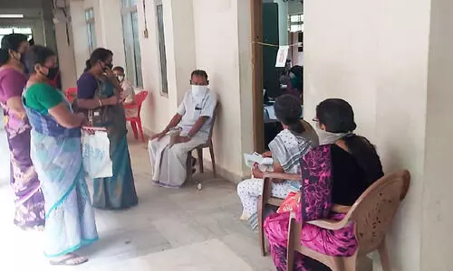 ഒരു വർഷം കഴിഞ്ഞിട്ടും പ്രളയ സഹായം നൽകിയില്ല; ഓഫിസുകൾ കയറിയിറങ്ങി ദുരിതബാധിതർ