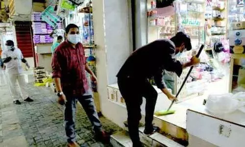 മത്ര സൂഖ്​ തുറന്നു; ശുഭപ്രതീക്ഷയിൽ കച്ചവടക്കാർ