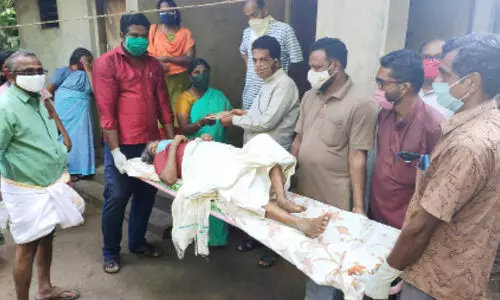 സംരക്ഷിക്കാൻ ആരുമില്ലാത്ത വയോധികയെ അഭയകേന്ദ്രം ഏറ്റെടുത്തു