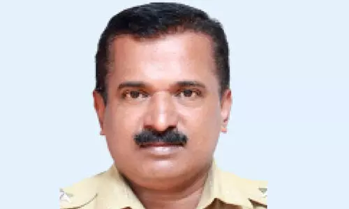 ദു​ര​ന്ത​ങ്ങ​ളി​ൽ പ്ര​തീ​ക്ഷ​യേ​കി​യ പ്ര​ദീ​പ്കു​മാ​റി​ന് രാ​ഷ്​​ട്ര​പ​തി​യു​ടെ മെ​ഡ​ൽ