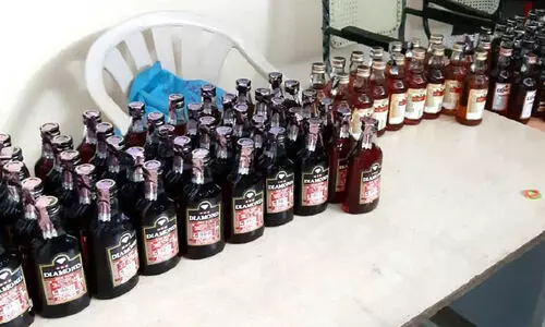 വീട്ടിൽ സൂക്ഷിച്ച 104 കുപ്പി മദ്യം പിടികൂടി