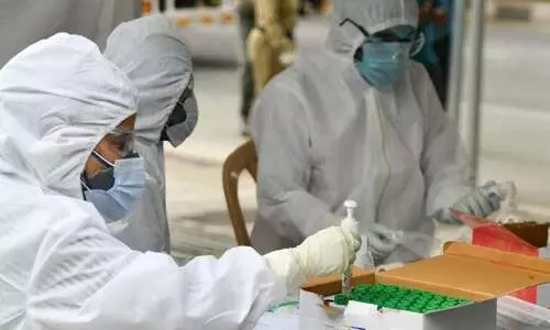 ഹൃദയാഘാതം മൂലം മരിച്ചയാൾക്ക്​ കോവിഡ്​; സംസ്​കാര ചടങ്ങിൽ പ​ങ്കെടുത്ത 50ഓളം കുടുംബങ്ങൾ നിരീക്ഷണത്തിൽ