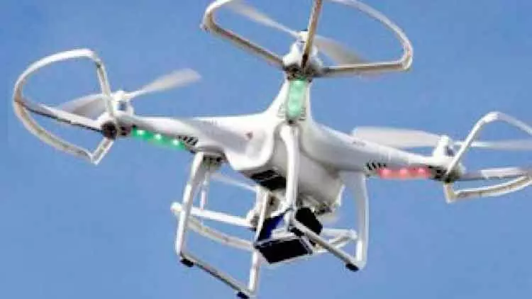 ആയിരത്തോളം ഡ്രോണുകൾക്ക് പെർമിറ്റ് ആയിരത്തോളം ഡ്രോണുകൾക്ക് പെർമിറ്റ്