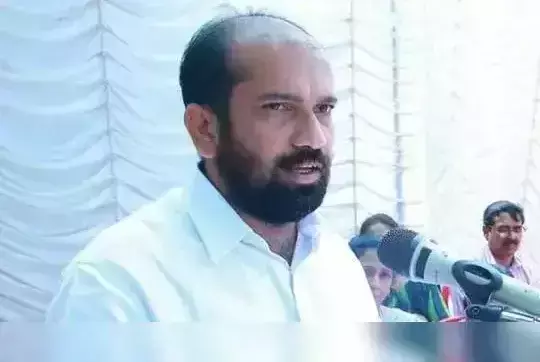 ലൈഫ് മിഷൻ ഫ്ലാറ്റ്: മന്ത്രി മൊയ്തീൻ രാജിവെക്കണമെന്ന് അനിൽ അക്കര എം.എൽ.എ ലൈഫ് മിഷൻ ഫ്ലാറ്റ്: മന്ത്രി മൊയ്തീൻ രാജിവെക്കണമെന്ന് അനിൽ അക്കര എം.എൽ.എ