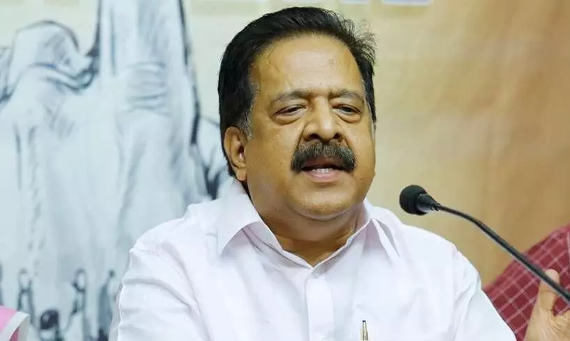 വഴിയോര വിശ്രമകേന്ദ്രങ്ങളുടെ പേരിൽ പൊതുസ്ഥലങ്ങൾ കുത്തകകൾക്ക് തീറെഴുതാൻ ഗൂഢനീക്കം -ചെന്നിത്തല വഴിയോര വിശ്രമകേന്ദ്രങ്ങളുടെ പേരിൽ പൊതുസ്ഥലങ്ങൾ കുത്തകകൾക്ക് തീറെഴുതാൻ ഗൂഢനീക്കം -ചെന്നിത്തല