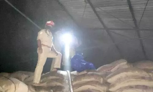 എഫ്.സി.​െഎ ഗോഡൗണിൽ തീപിടിത്തം; അപകടം ഒഴിവാക്കി ഫയർഫോഴ്സ്