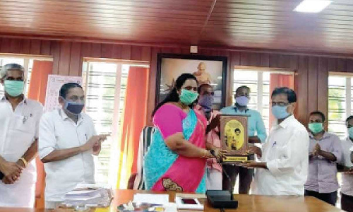 ജീവനും കൊണ്ടോടിയ റപ്പായി വിരമിച്ചു