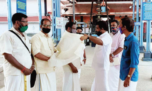 ഗുരുവായൂർ ക്ഷേത്രനടയിലെ ബി.ജെ.പി പരിപാടി വിവാദമായി