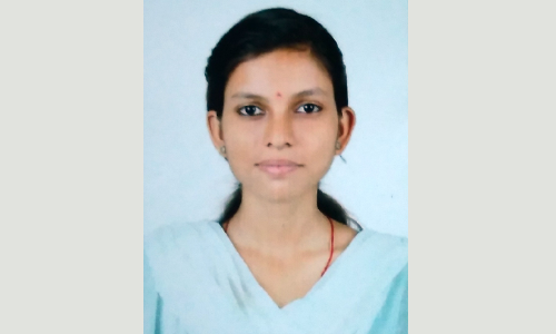 ഇത് അന്തര്‍ സംസ്ഥാന തൊഴിലാളിയുടെ മകള്‍ പായല്‍; പൊരുതി നേടിയത് എം.ജിയില്‍ ഒന്നാം റാങ്ക്