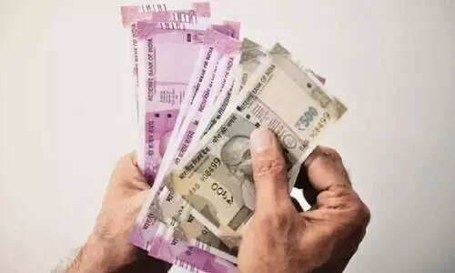 ദിവസവേതന, കരാർ ജീവനക്കാർക്കും മുൻകൂർ ശമ്പളം