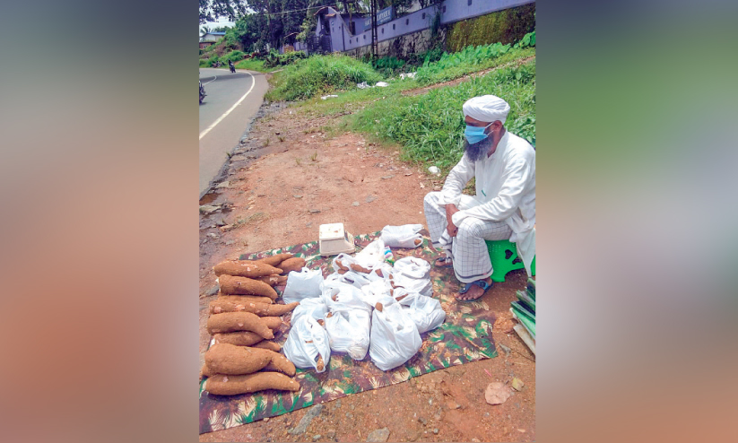 തെരുവു കച്ചവടക്കാരെൻറ റോളിൽ അബ്ദുൽ കലാം മുസ്ലിയാർ തെരുവു കച്ചവടക്കാരെൻറ റോളിൽ അബ്ദുൽ കലാം മുസ്ലിയാർ