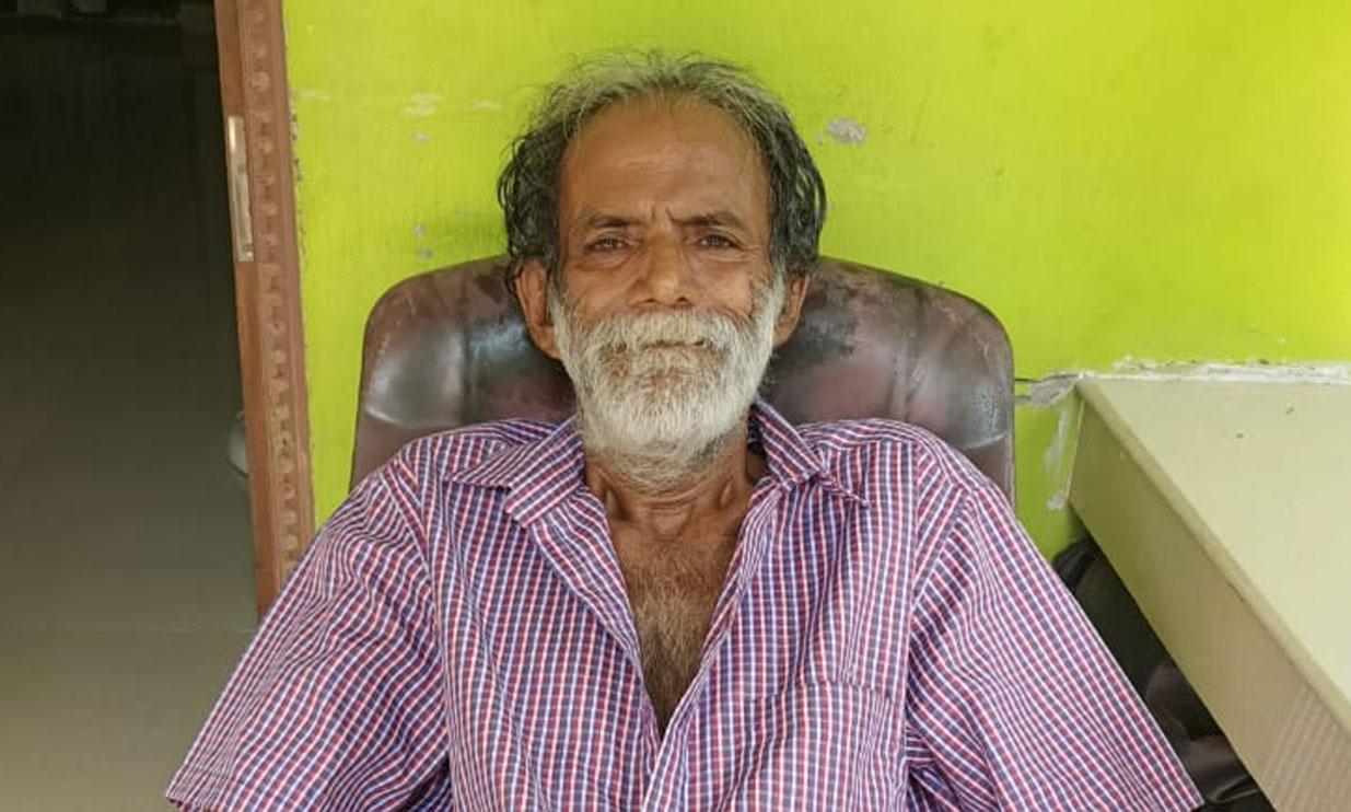 കോവിഡ് ബാധിച്ച് കളമശ്ശേരി മെഡിക്കല് കോളജില് ചികിത്സയിലായിരുന്ന ഗൃഹനാഥന് മരിച്ചു കോവിഡ് ബാധിച്ച് കളമശ്ശേരി മെഡിക്കല് കോളജില് ചികിത്സയിലായിരുന്ന ഗൃഹനാഥന് മരിച്ചു