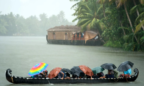 കേരള പുനർനിർമാണത്തിന് വേണ്ടത് രാഷ്​​്ട്രീയ ഇച്ഛാശക്​തി