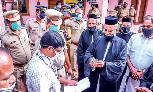 ചാലിശ്ശേരി പള്ളി ഓർത്തഡോക്സ് വിഭാഗത്തിന് കൈമാറി ചാലിശ്ശേരി പള്ളി ഓർത്തഡോക്സ് വിഭാഗത്തിന് കൈമാറി