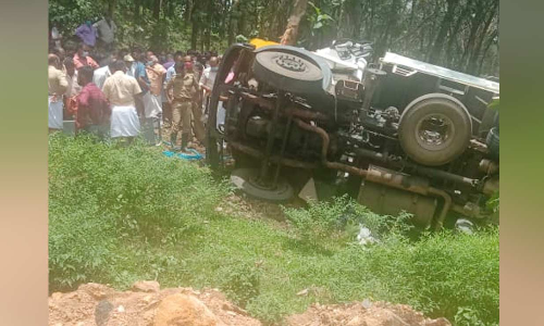 റാന്നിയിൽ കല്ല്​ കയറ്റിയ ടിപ്പർ മറിഞ്ഞ്​ ക്ലീനർ മരിച്ചു