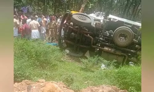 റാന്നിയിൽ കല്ല്​ കയറ്റിയ ടിപ്പർ മറിഞ്ഞ്​ ക്ലീനർ മരിച്ചു