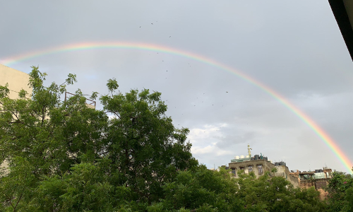 ആകാശ വിസ്​മയം; ഡൽഹിയുടെ മാനത്ത്​ ഇരട്ട മഴവില്ല്,​ ചിത്രങ്ങൾ കാണാം