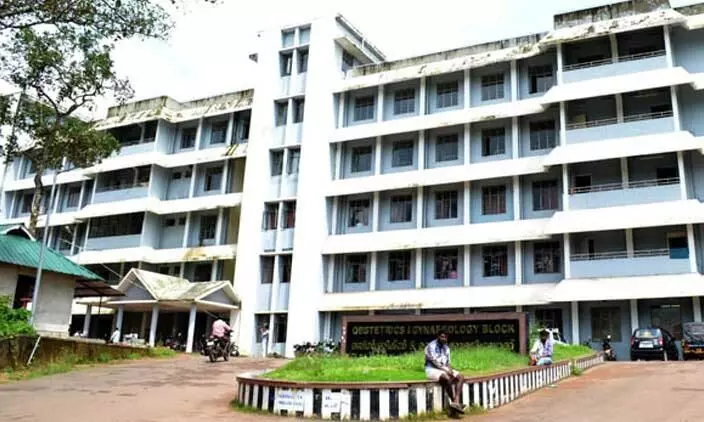 സ്രവപരിശോധന ഫലം വന്നത് മറ്റൊരാളുടെ പേരിൽ; ശേഖരിക്കുന്ന സ്രവം കാണാതാവുന്നതും പതിവ് സ്രവപരിശോധന ഫലം വന്നത് മറ്റൊരാളുടെ പേരിൽ; ശേഖരിക്കുന്ന സ്രവം കാണാതാവുന്നതും പതിവ്