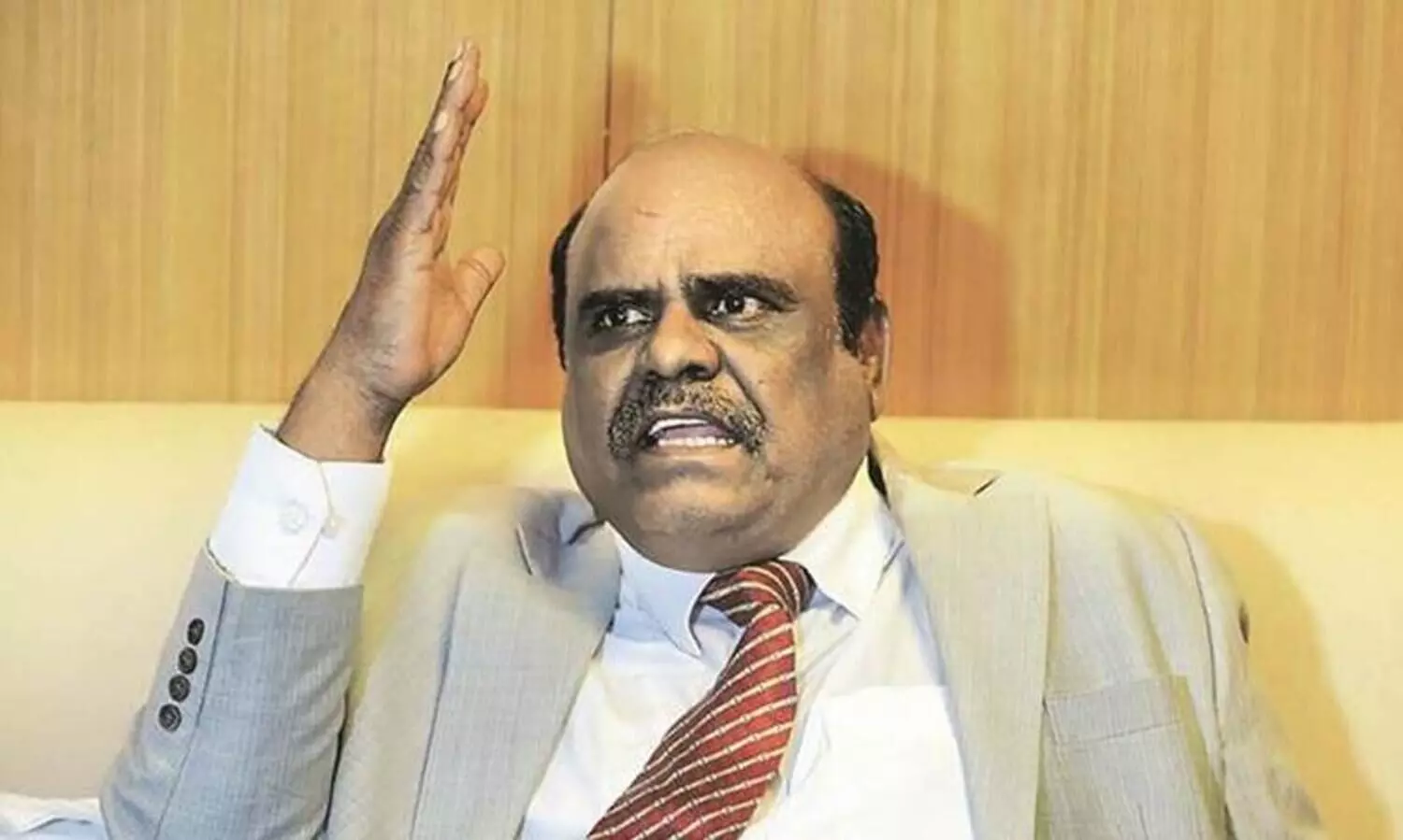 ജഡ്​ജിമാർ നിയമത്തിന്​ മുകളിലല്ല; പ്രശാന്ത്​ ഭൂഷണെതിരായ സുപ്രീംകോടതി നടപടി ഭരണഘടനാ വിരുദ്ധം -ജസ്​റ്റിസ്​ കർണൻ