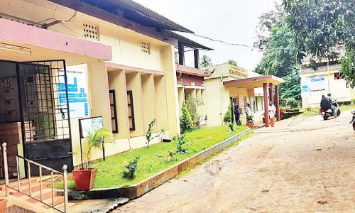 കണ്ടകശ്ശനി വിട്ടൊഴിയാതെ അമ്പലപ്പാറ സി.എച്ച്​.സി