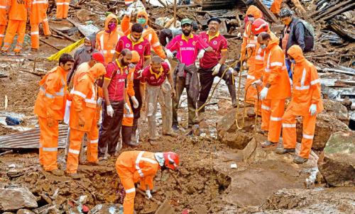 ഷൺമുഖനാഥൻ ഇപ്പോഴും തിരയുന്നു പെട്ടിമുടിയിൽ മക​െന...