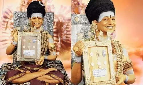 ഒരു​ കൈലേഷ്യൻ ഡോളറിന്​ അരലക്ഷം രൂപ; പുതിയ ബാങ്കും കറൻസിയും പ്രഖ്യാപിച്ച്​ നിത്യാനന്ദ