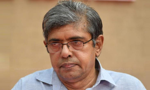 എ​െൻറ കവിതകൂടി വായിച്ചിട്ട്​ ചാകാനിരിക്കുകയാണല്ലൊ ഇവിടെ ആളുകൾ; കവിയുടെ രോഷത്തെചൊല്ലി ആസ്വാദകർക്കിടയിൽ തർക്കം