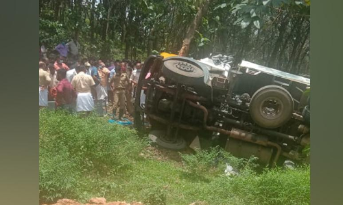റാന്നിയിൽ ടിപ്പർ ​േലാറി മറിഞ്ഞ്​ ക്ലീനർ മരിച്ചു