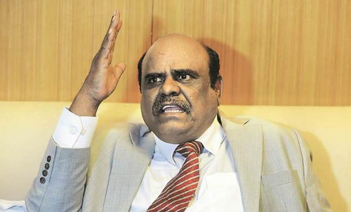 ജഡ്​ജിമാർ നിയമത്തിന്​ മുകളിലല്ല; പ്രശാന്ത്​ ഭൂഷണെതിരായ സുപ്രീംകോടതി നടപടി ഭരണഘടനാ വിരുദ്ധം -ജസ്​റ്റിസ്​ കർണൻ