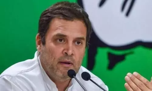 റ​​ഫാ​​ലി​​ൽ ഇ​​ന്ത്യ​​യു​​ടെ ഖ​​ജ​​നാ​​വി​​ൽ​​ നി​​ന്ന്​ പ​​ണം കൊ​​ള്ള​​യ​​ടി​​ക്ക​​പ്പെ​​ട്ടി​​രി​​ക്കു​​ന്നു