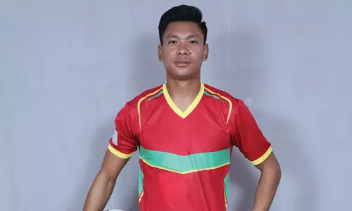 ഒരു പ്രതിരോധ താരം കൂടി ബ്ലാസ്​റ്റേഴ്​സിലേക്ക്​