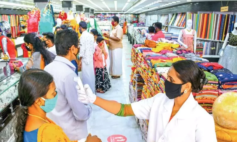 നല്ലോണത്തിനൊരുങ്ങി വിപണി നല്ലോണത്തിനൊരുങ്ങി വിപണി